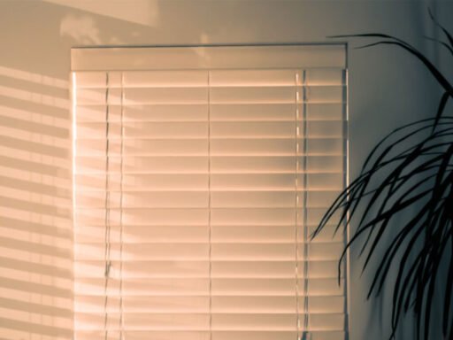 Blinds Vs. Drapes