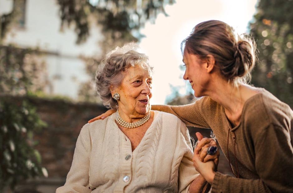 Unlocking The Key Benefits Of Making Use Of A Senior Care Facility For Your Loved One