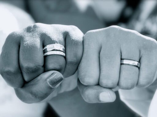Women's Wedding Rings: Elegant Styles for Every Bride